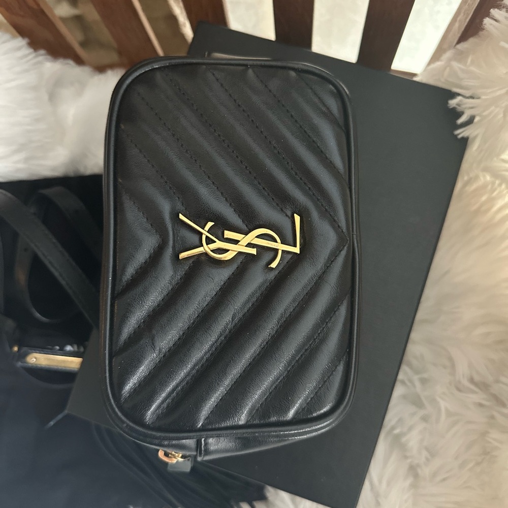 Saint Laurent Calfskin Matelasse Monogram Lou Belt Bag Black - Picture 5 of 13